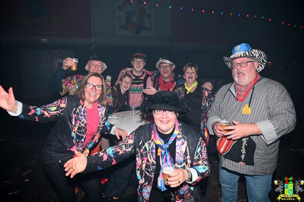 ../Images/Steegfeest XL 224.jpg